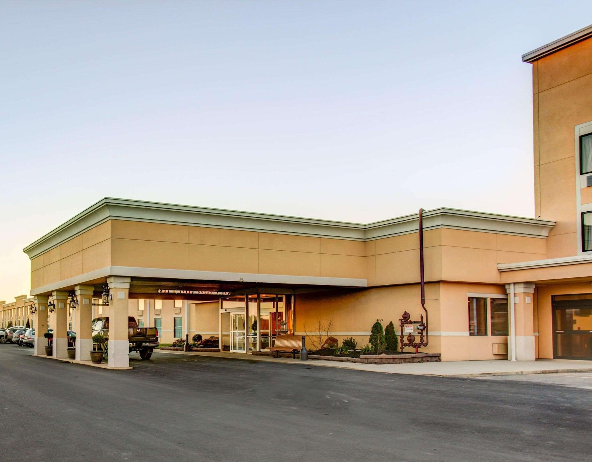 Comfort Inn & Suites Triadelphia Exteriér fotografie