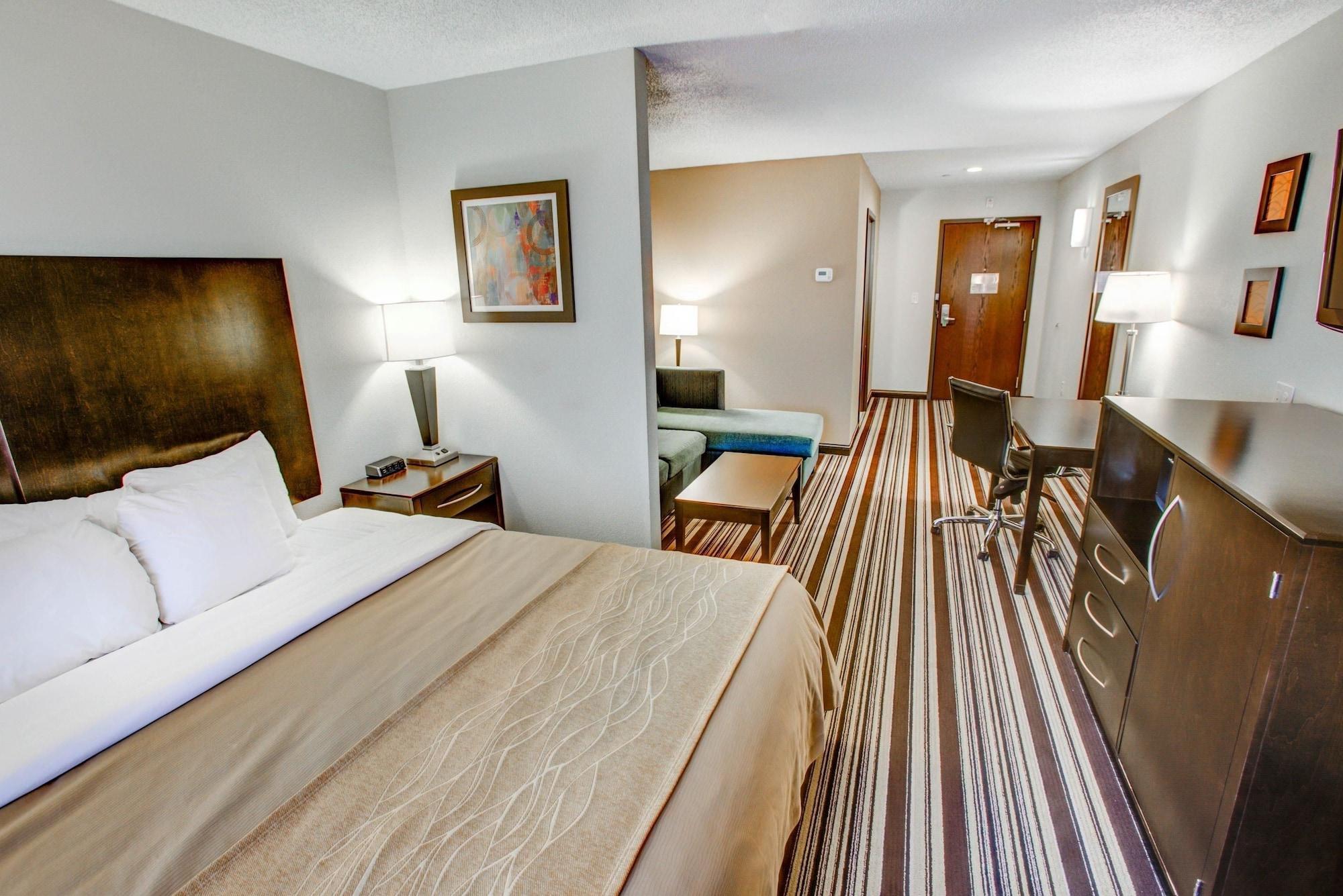 Comfort Inn & Suites Triadelphia Exteriér fotografie
