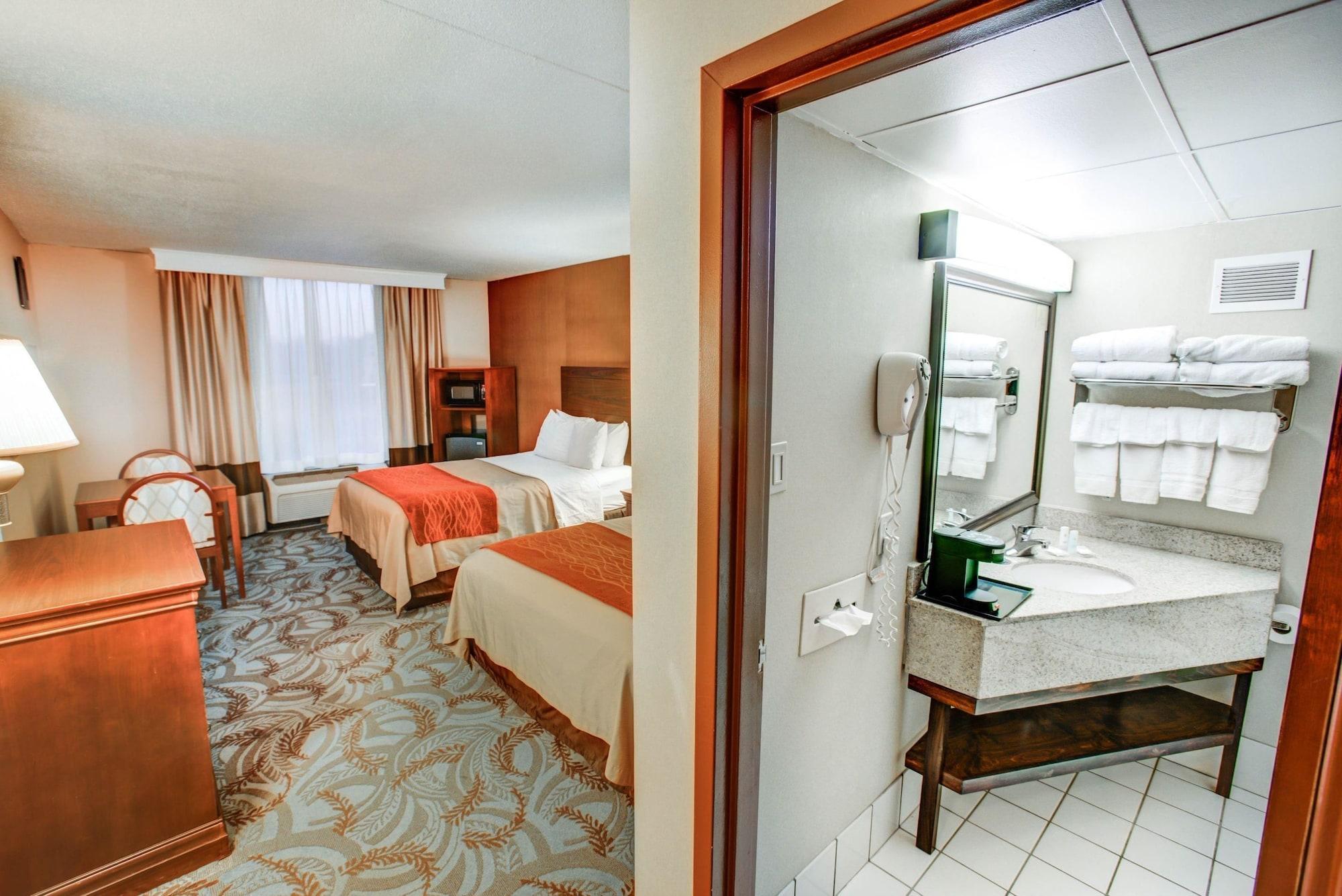 Comfort Inn & Suites Triadelphia Exteriér fotografie
